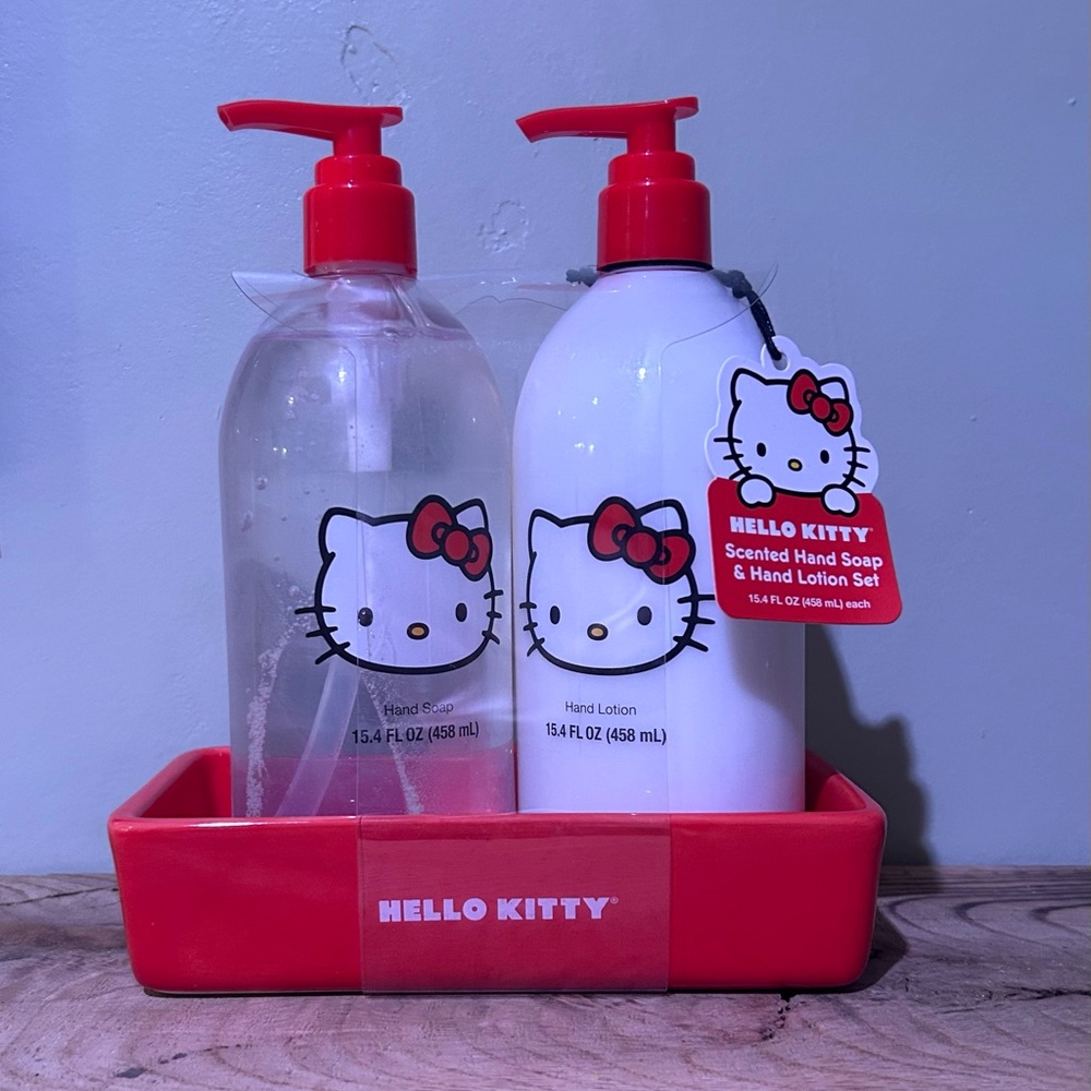 Hello Kitty Scented Hand Lotion And Hand Soap Set With Tray Made By Sanrio NWTS